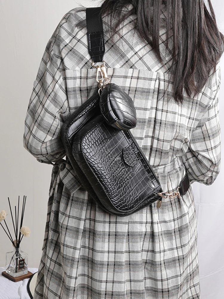 Twist Shoulder Bag