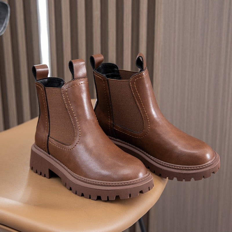 Women's Chelsea Boots